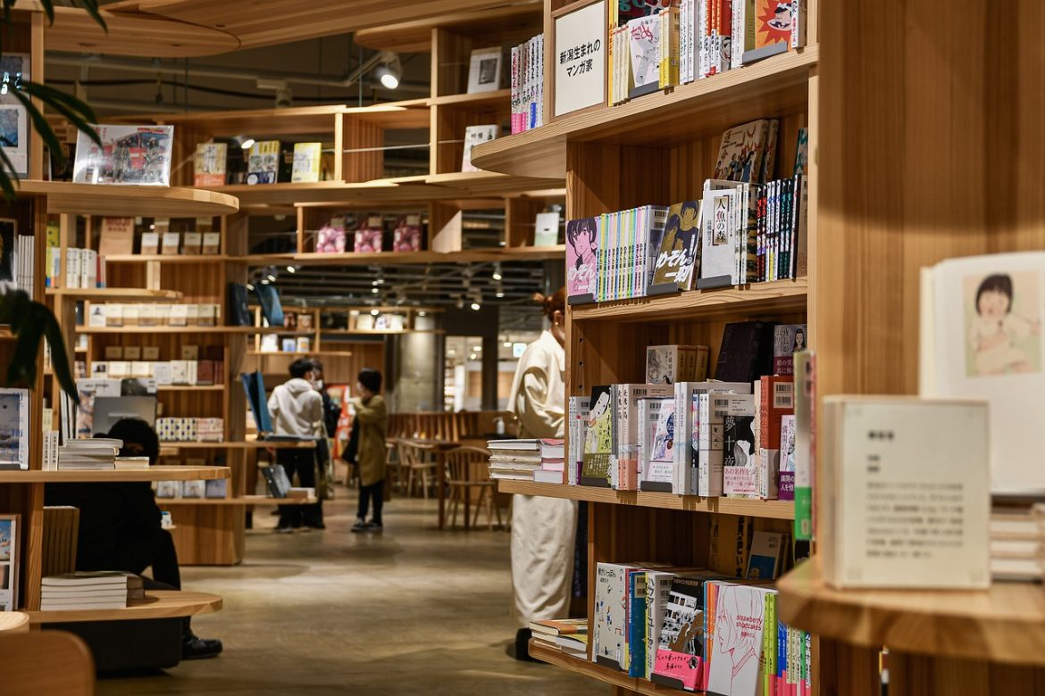 Les trésors cachés des brocantes 🕵️‍♂️✨ : où dénicher des antiquités en 2025 ?