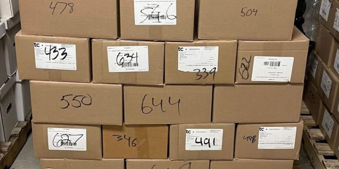 Découvrez cette incroyable vente aux enchères de comics qui pourrait changer votre collection à jamais! 📚✨